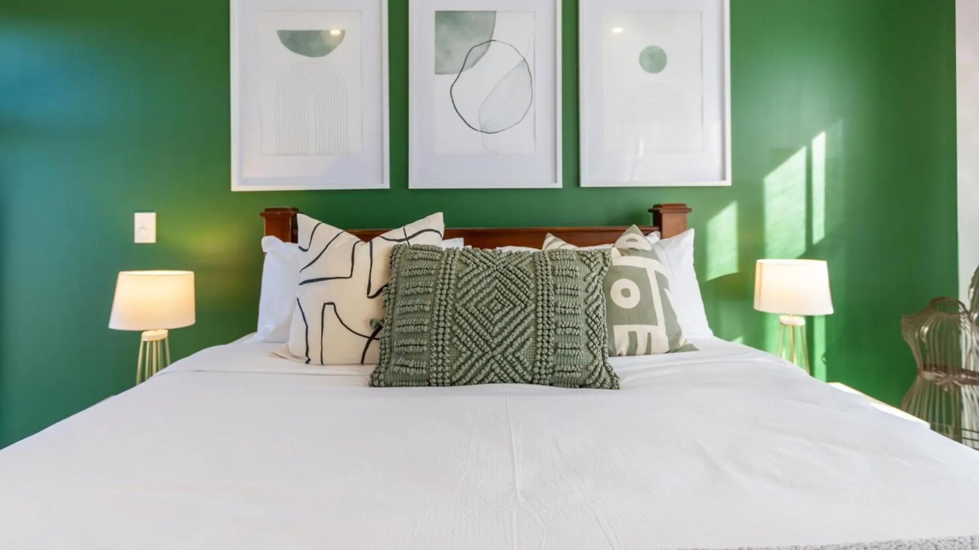 Gorgeous In Green - 2 Bed Central Oasis W/King Bed Κράισττσερτς Νέα Ζηλανδία