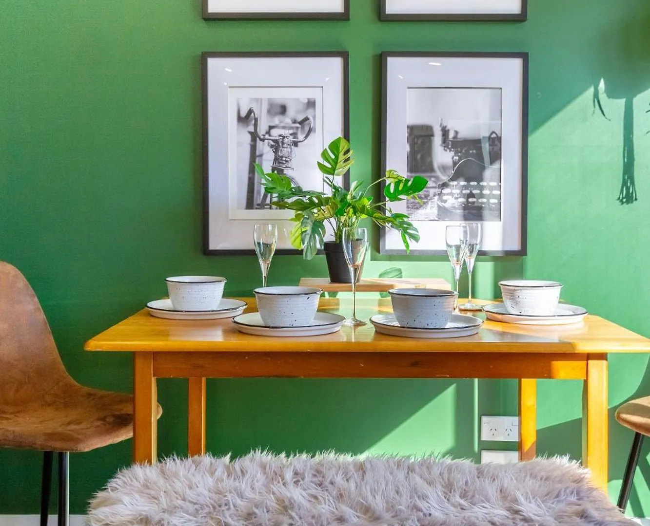 Gorgeous In Green - 2 Bed Central Oasis W/King Bed Κράισττσερτς 0*,